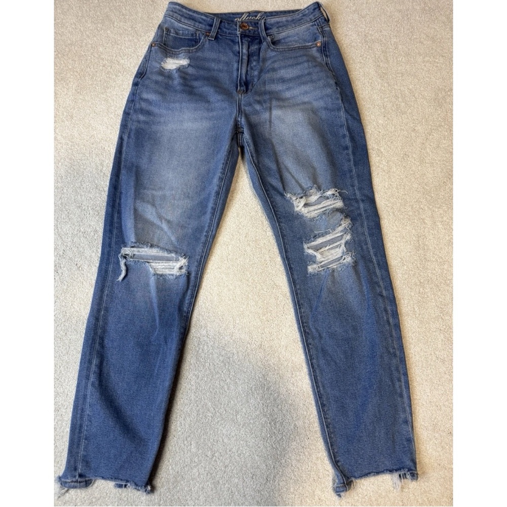 OfLuck Jeans Size 6 Distressed Raw Hem Straight Leg Trendy Modern Fit Relaxed HR
